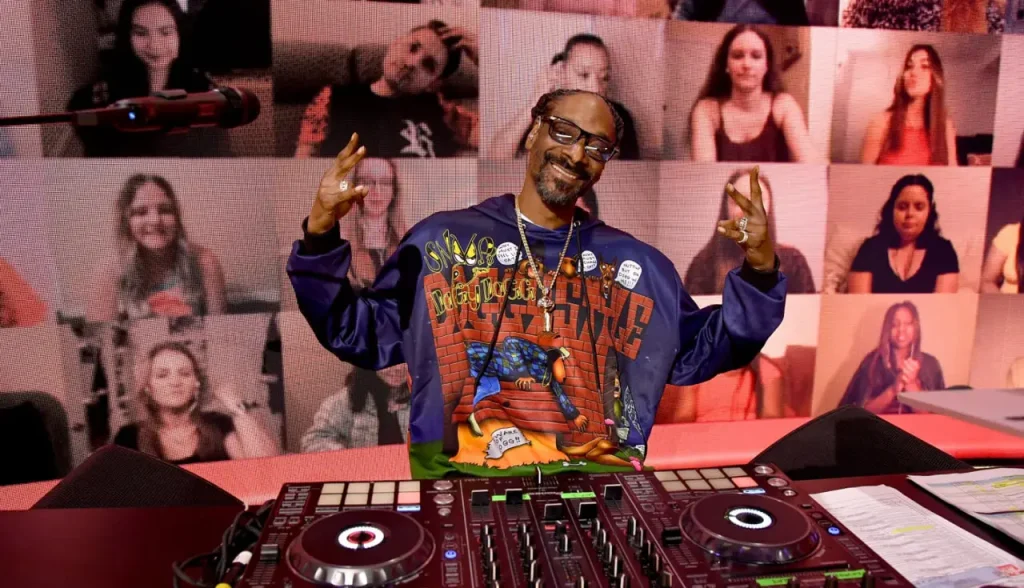 تاریخ اکران فیلم اسنوپ(Snoop) ۱۶ مرداد ۱۴۰۶؛ بازگشت به ریشههای وستکاست با درجه R